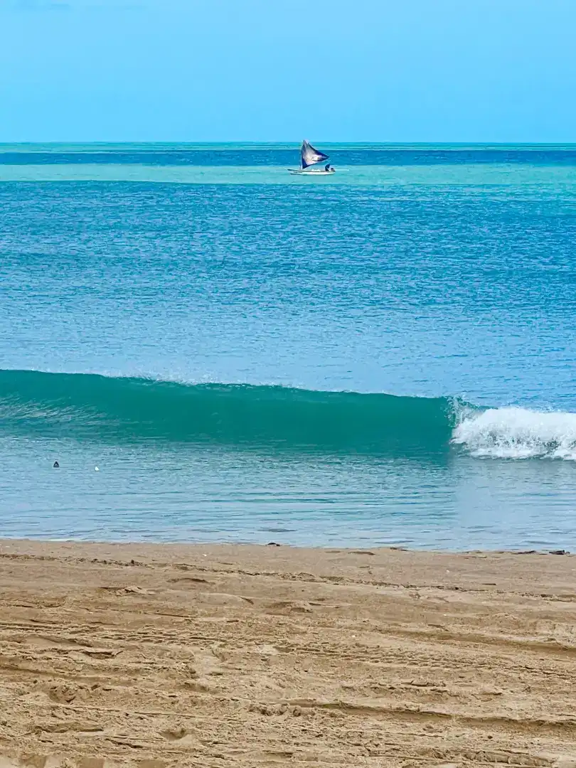 Mar cristalino da Praia do Farol em São Bento do Norte